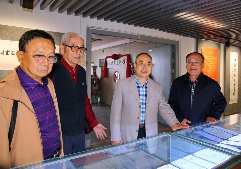 翰墨扇韵迎上巳 丹青雅聚颂兰亭—第七届心慕兰亭书社社员书画展在礼贤美术馆隆重开幕(图11)