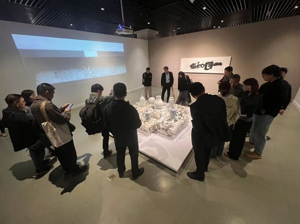 “回风引——朱永灵书法作品”展在芜湖市博物馆举行(图4)