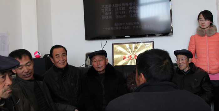 1777280316289776.png 光影传家四十余载 贺家三代放映员守好通镇一方银幕(图3)